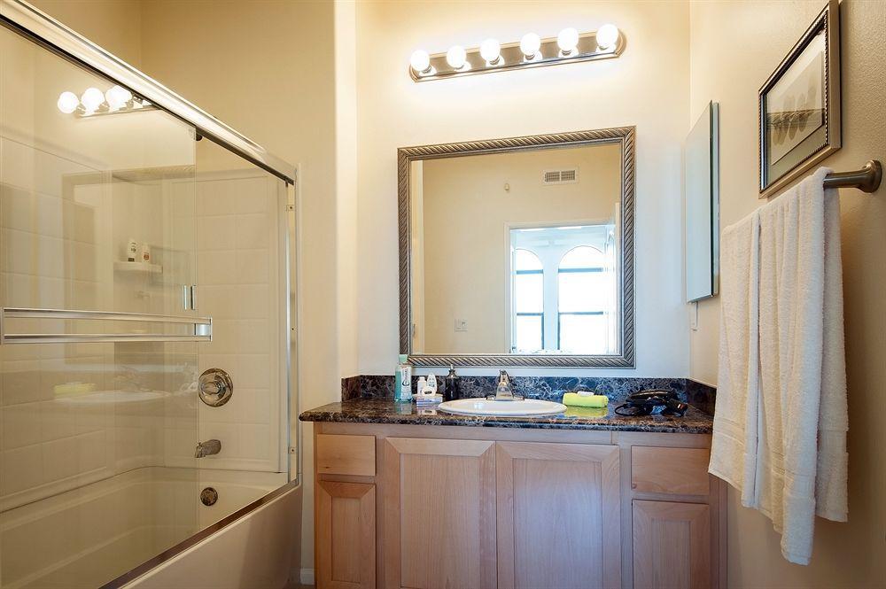 לוס אנג'לס Sunshine Suites At The Piero מראה חיצוני תמונה