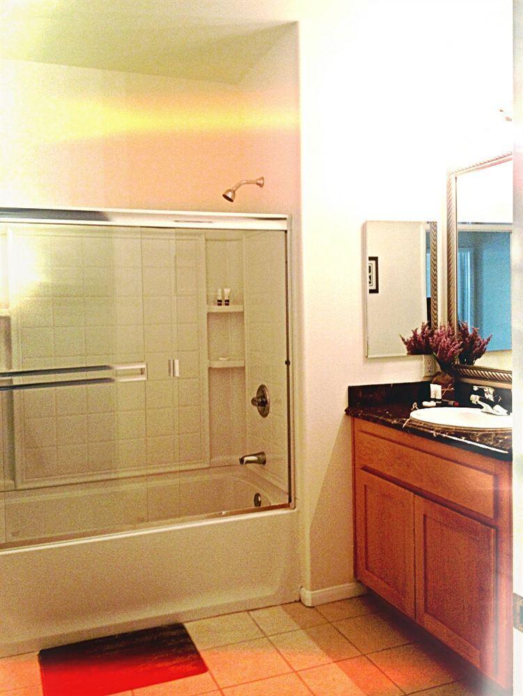 לוס אנג'לס Sunshine Suites At The Piero מראה חיצוני תמונה